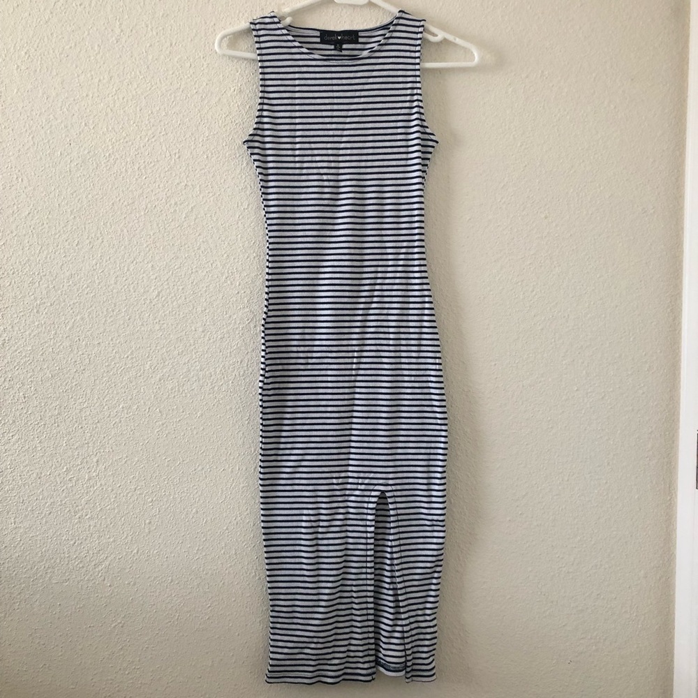 Derek heart 90’s vibes white and navy blue stripe dress